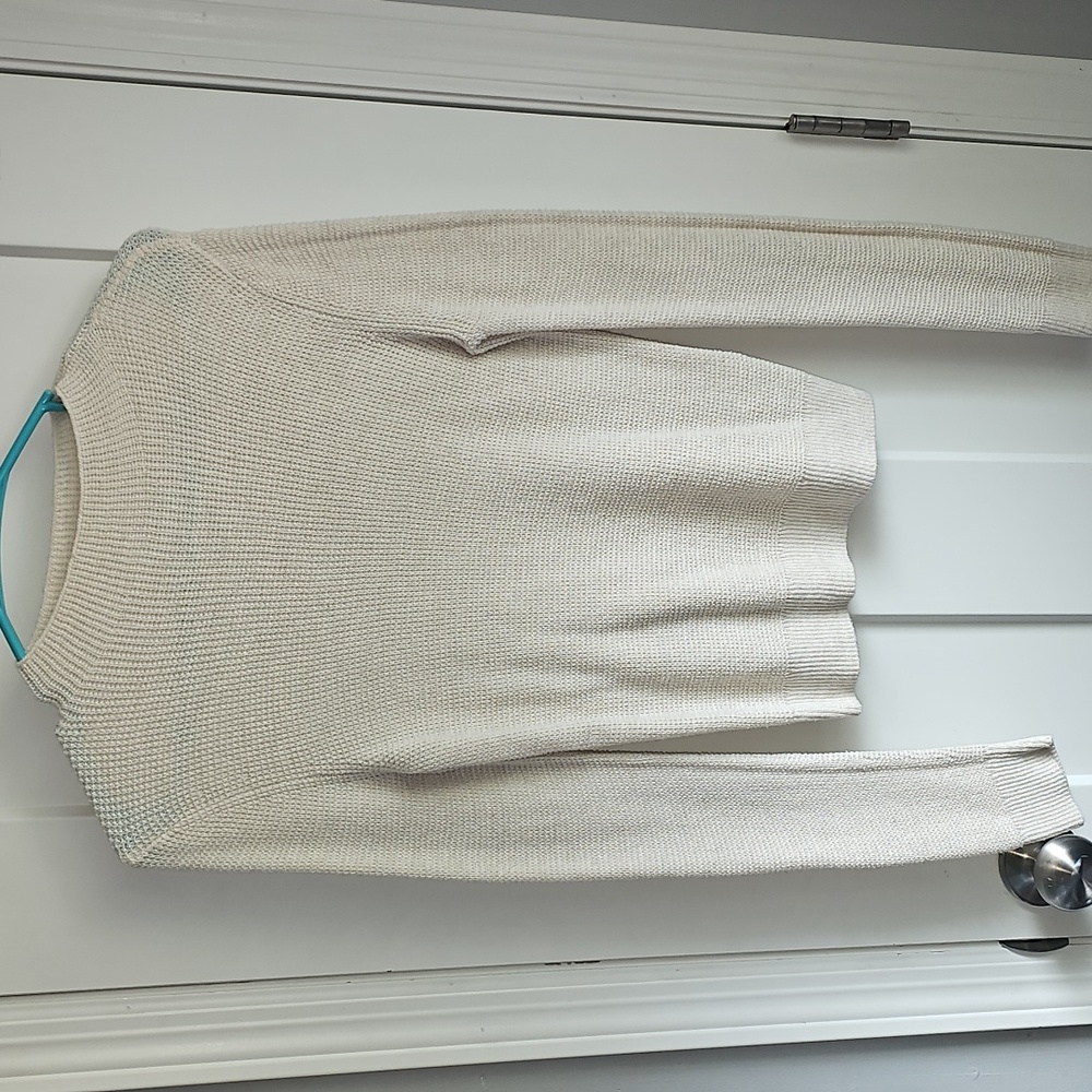 American Eagle Outfitters Womens Cream Colored top. Very nice.